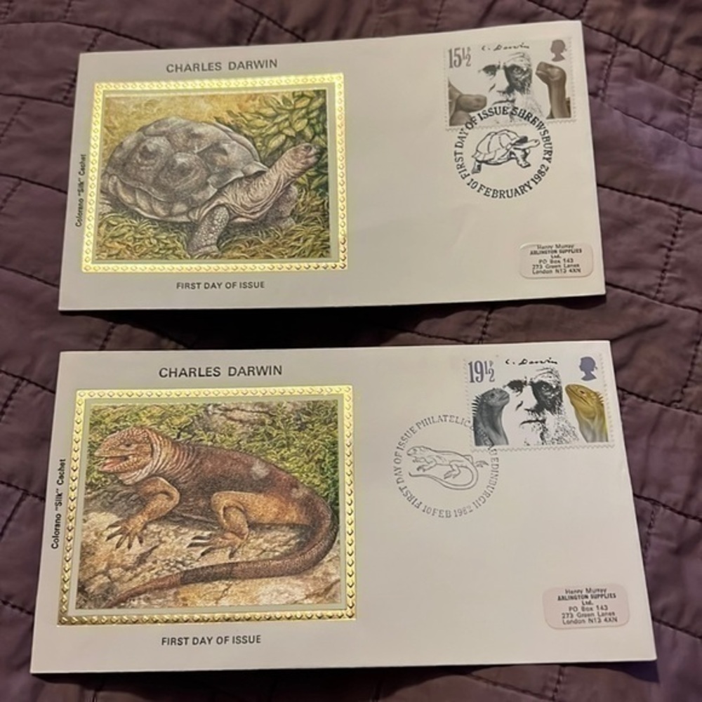 🐢Set of 2 First Day Issue Charles Darwin w/ Colorano “Silk” Cachet 2/10/1982 UK